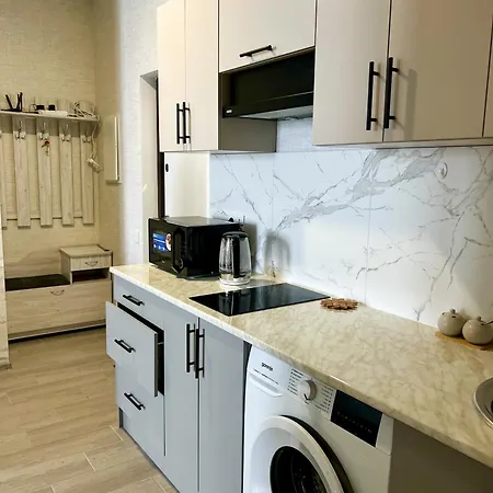 студія у моря ! золотий берег 16 ст жк аквамарин Apartment Odesa
